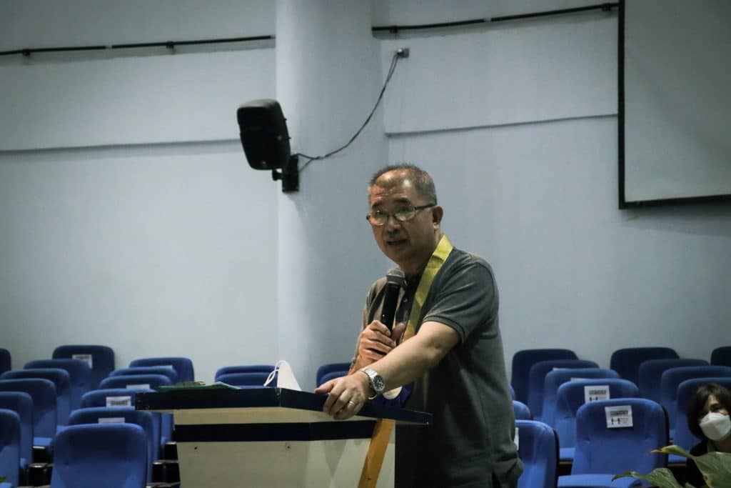 DOST Secretary dela Peña during his speech