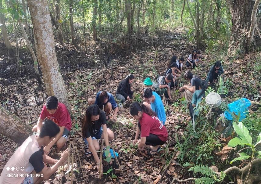 NSTP partakes in Fruit Tree Planting at Panaon, Misamis Occidental 3