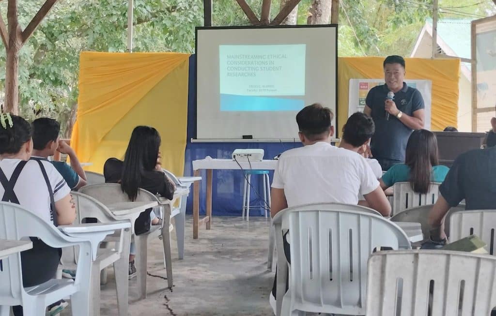 USTP Panaon leads off 1st Student Research Colloquium 5