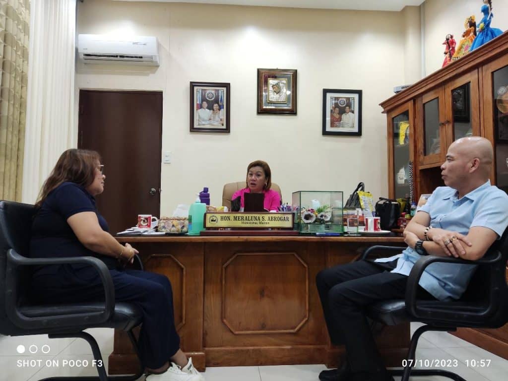 Claveria Mayor, USTP Claveria discuss collaboration & cooperation 1