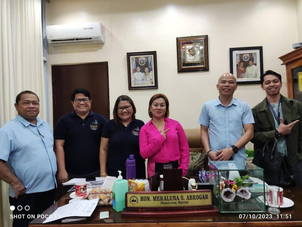 Claveria Mayor, USTP Claveria discuss collaboration & cooperation 4