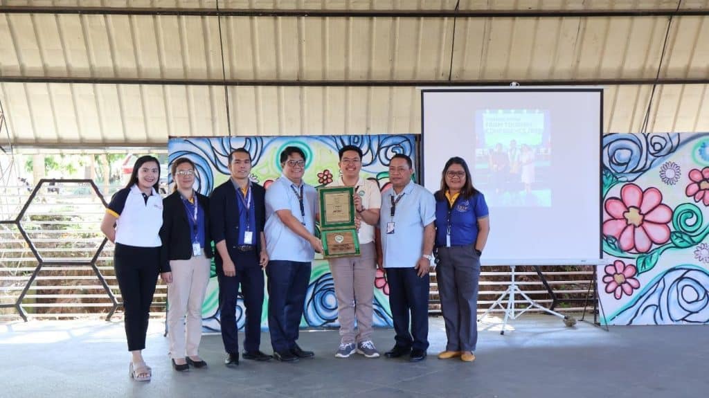 Philippine Farm Tourism Conference honors USTP alumnus with Youth Lakbay Bukid Award 1
